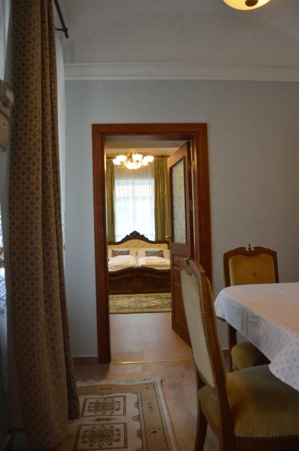 My-Lord Luxapartman Erlau Exterior foto